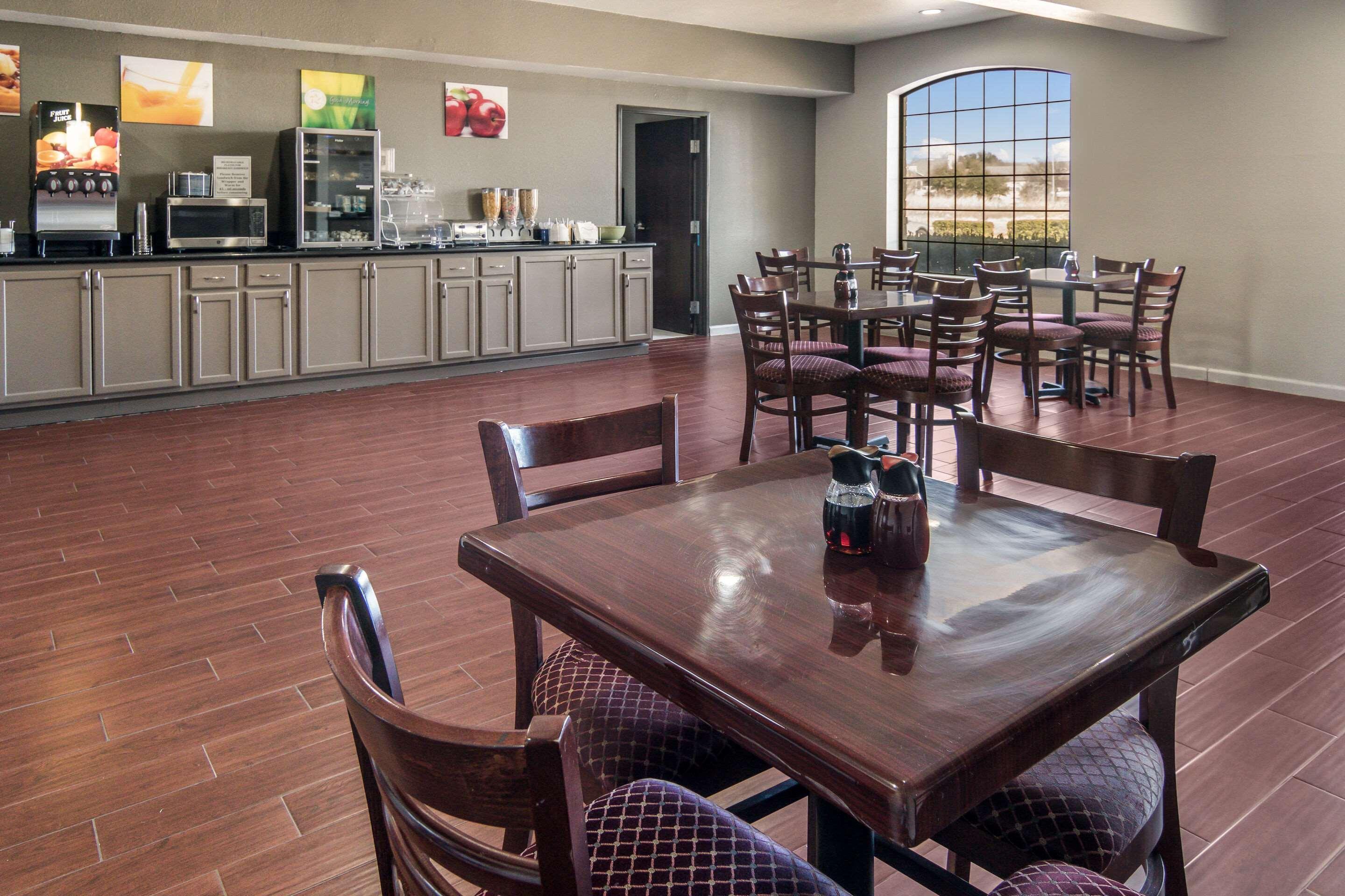 Quality Inn & Suites Fort Worth Exteriér fotografie