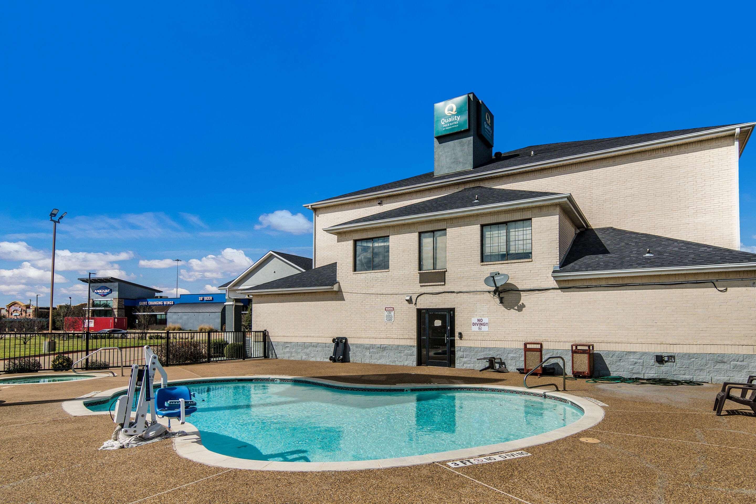 Quality Inn & Suites Fort Worth Exteriér fotografie
