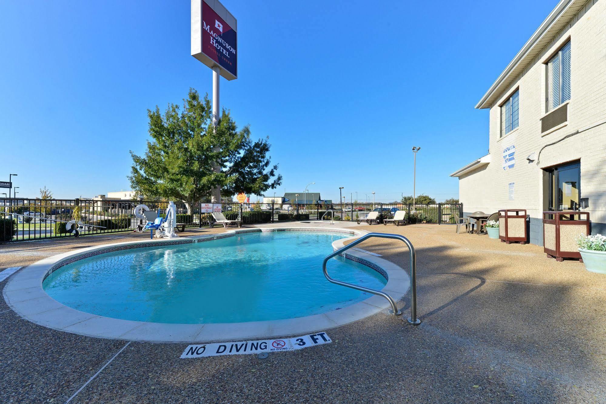 Quality Inn & Suites Fort Worth Exteriér fotografie