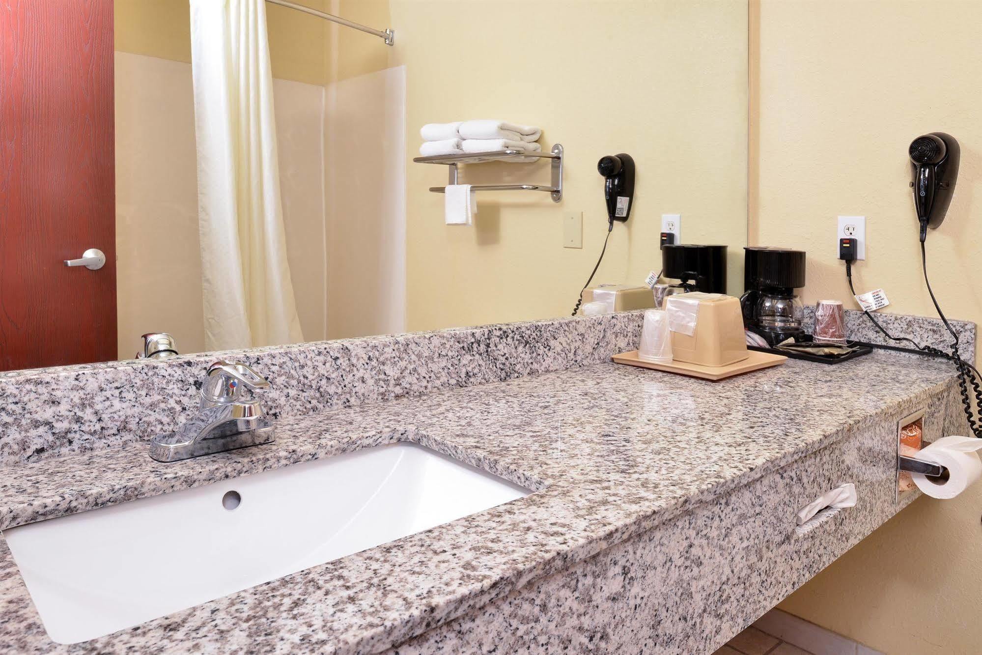 Quality Inn & Suites Fort Worth Exteriér fotografie